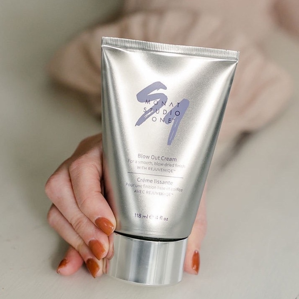 New/Sealed Monat Blow Out Cream